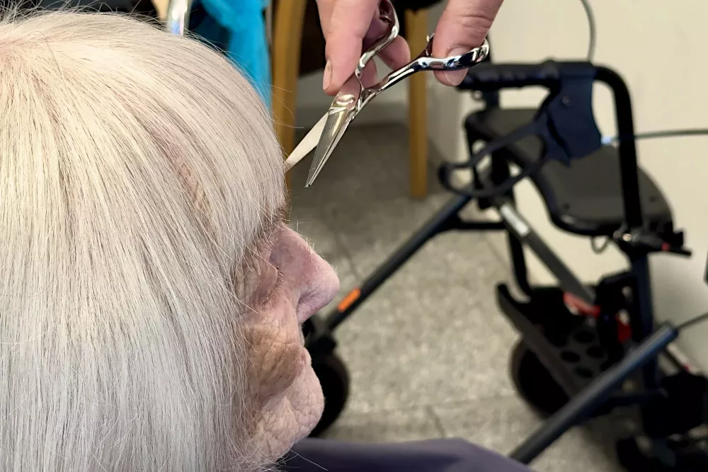 Dienstleistungen wie Coiffeur und Podologi